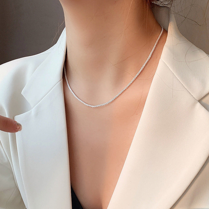 Tunt halsband